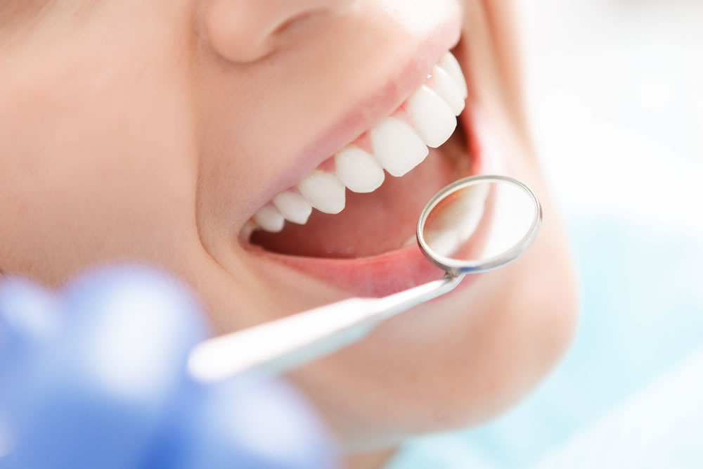 歯と歯の間の歯茎がまるくなり、腫れているのはどうして？